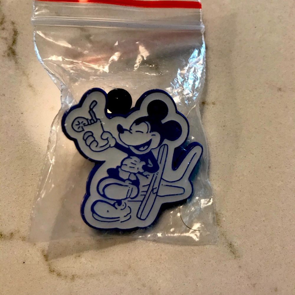 Disney Mickey Pin